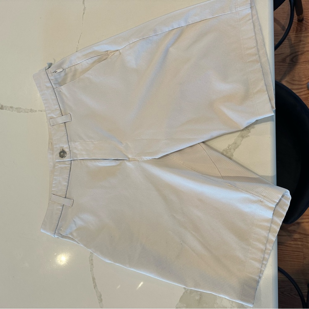 Lululemon Men’s Size 28 White Golf Dress Shorts